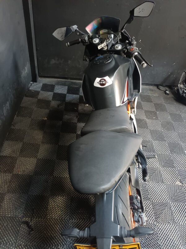 KTM RC 200 - Modelo 2019 - Image 4